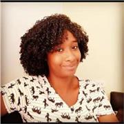 Profesor de materias básicas imparte clases a niños de todas las edades